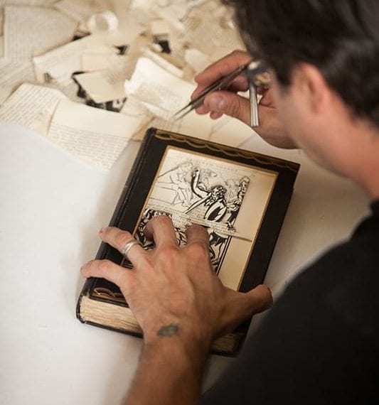 Artist in Residence Brian Dettmer at Work