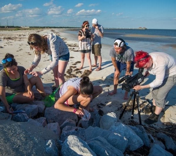 Student Filmmakers Document Oil Spill Researchers on the Gulf Coast