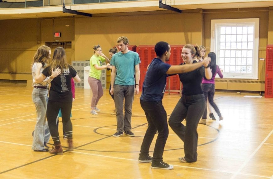 CLUB LIFE: Stepping to the Blues