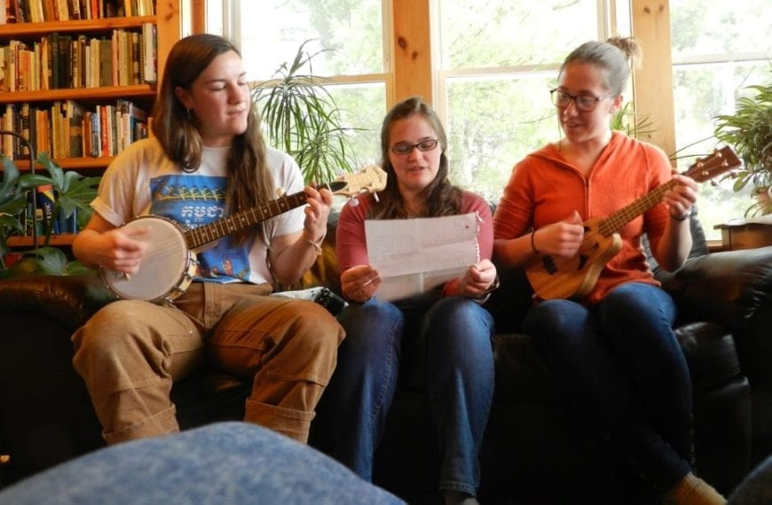 A Different Kind of Excitement: Alternative Spring Break Overview