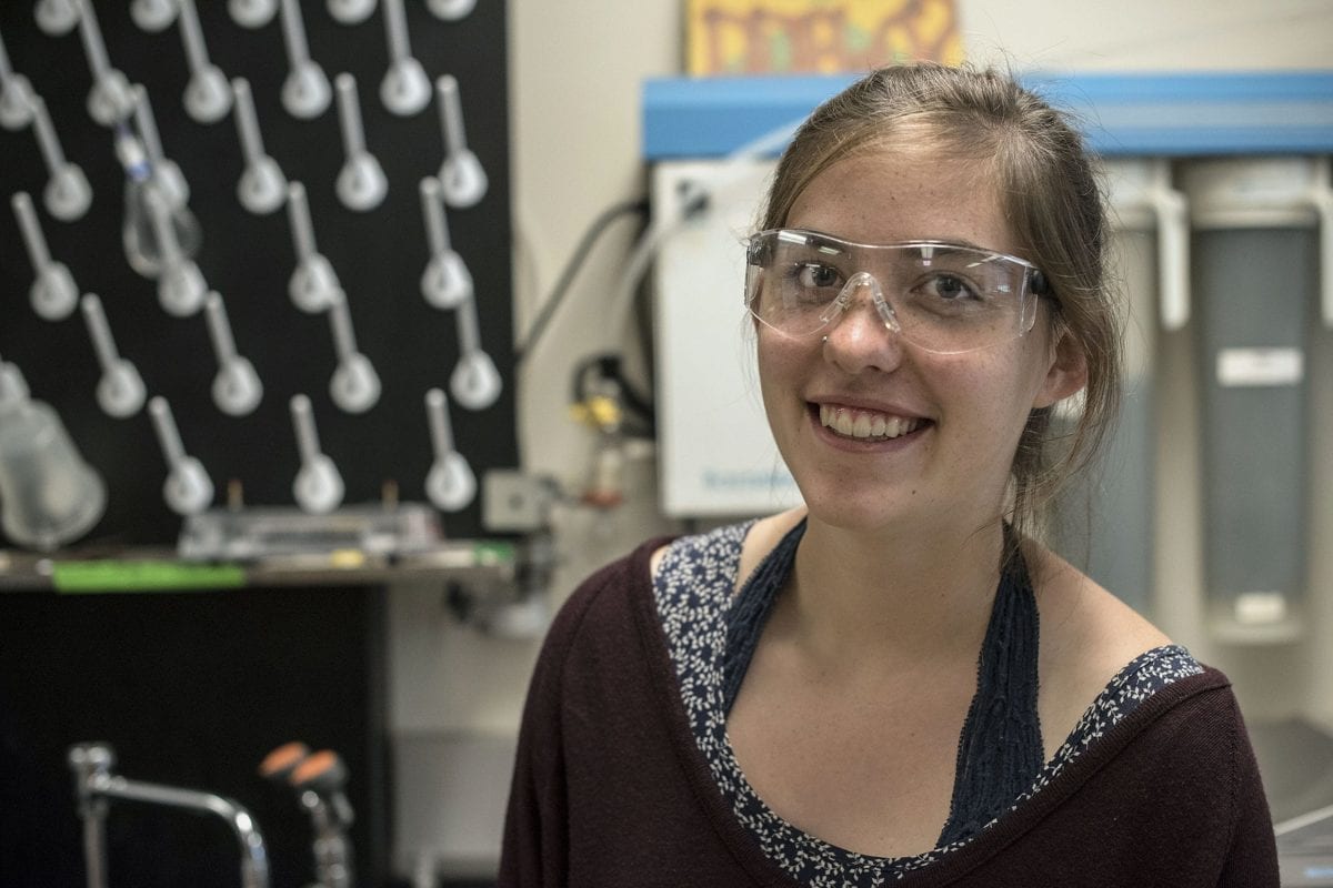 Grace Thiele '17 works in Lou Charkoudian's lab