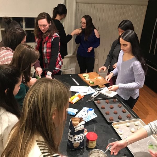 CLUB LIFE: Womxn in Econ