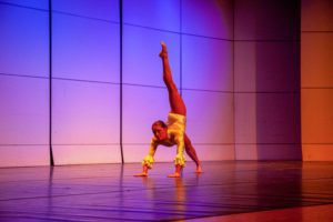 Soloist Jacquelyn Stifelman performs.