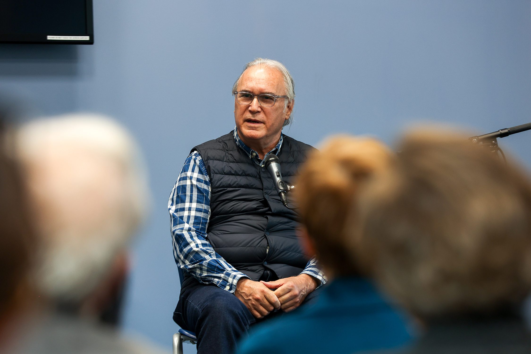 Alan Michelson talks about his work in "Native America: In Translation." Photo by Paola Nogueras.